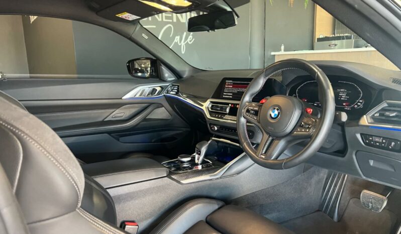 
								2022 BMW M4 Competition Coupe M Xdrive full									