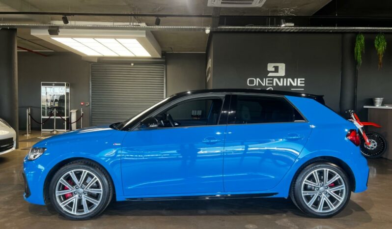 
								2019 Audi A1 Sportback 30TFSI S Line full									