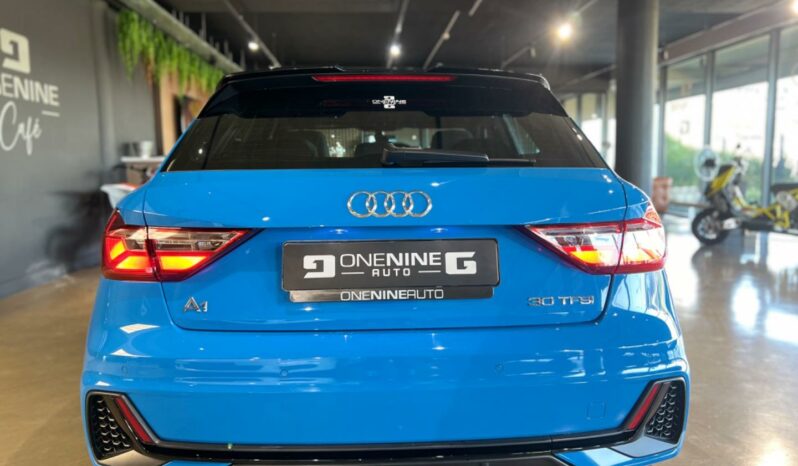 
								2019 Audi A1 Sportback 30TFSI S Line full									