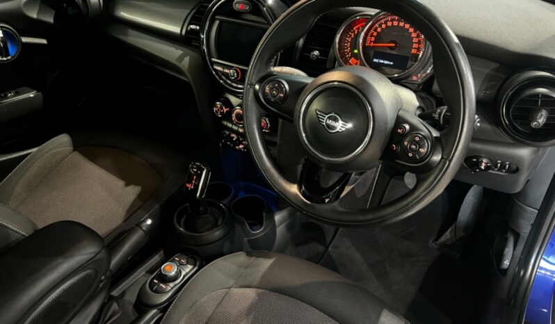 
								2020 MINI Hatch Cooper Hatch 3-Door Auto full									