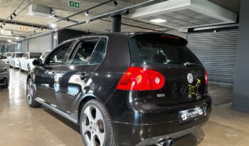 
									2005 Volkswagen Golf GTi full								