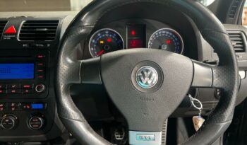 
									2005 Volkswagen Golf GTi full								