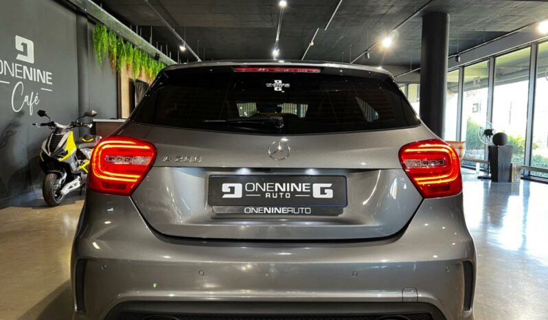 
								2015 Mercedes-Benz A-Class A200 AMG Line Auto full									