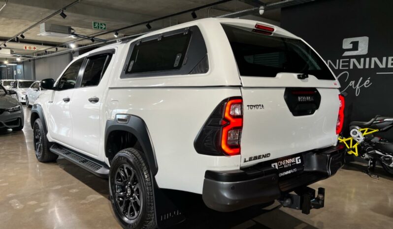 
								2022 Toyota Hilux 2.8GD-6 Double Cab Legend Auto full									