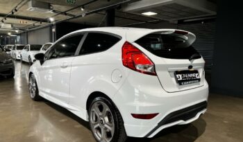 
									2017 Ford Fiesta ST full								