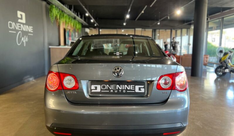 
								2011 Volkswagen Jetta 1.4TSI Highline full									