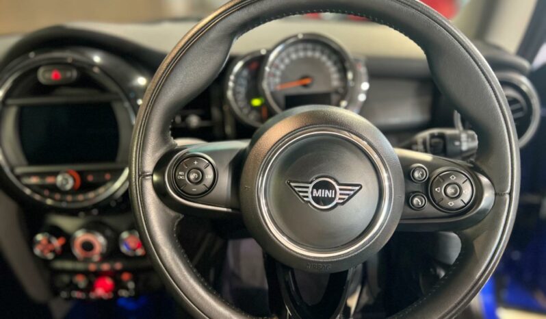 
								2020 MINI Hatch Cooper Hatch 3-Door Auto full									