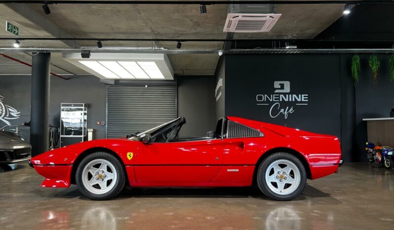 
								1982 Ferrari 308 GTSi full									