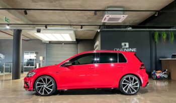 
									2018 Volkswagen Golf R full								