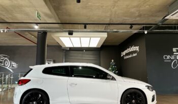 
									2017 Volkswagen Scirocco R full								