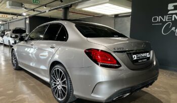 
									2020 Mercedes-Benz C-Class C300 AMG Line full								