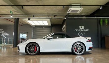 
									2020 Porsche 911 Carrera S Cabriolet full								