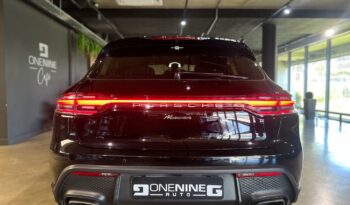 
									2021 Porsche Macan Macan full								