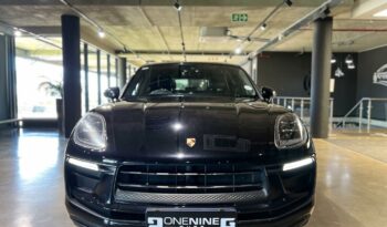 
									2021 Porsche Macan Macan full								