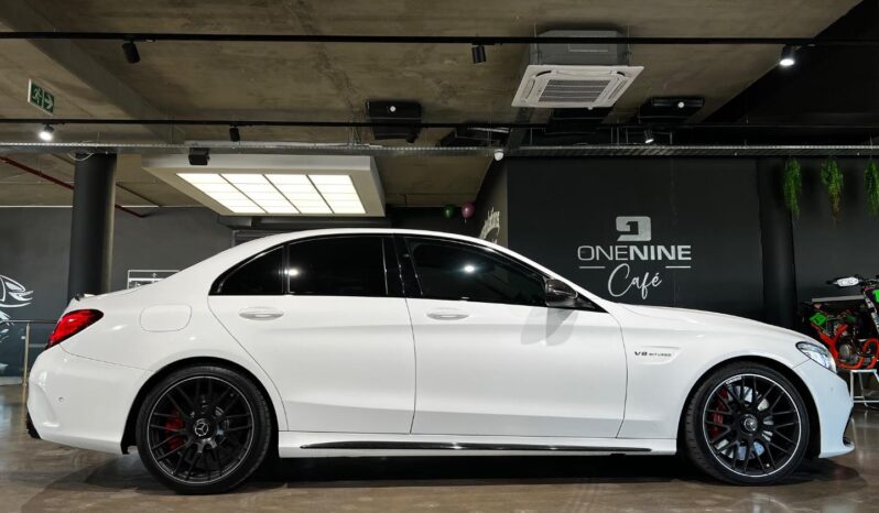 
								2019 Mercedes-AMG C-Class C63 S full									