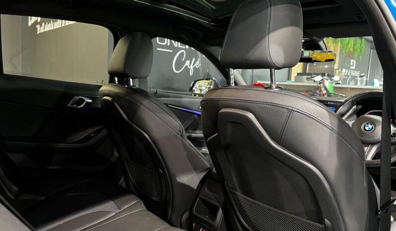 
								2023 BMW 1 Series 118i M Sport full									