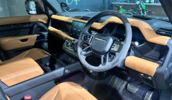 
									2023 Land Rover Defender 110 V8 full								