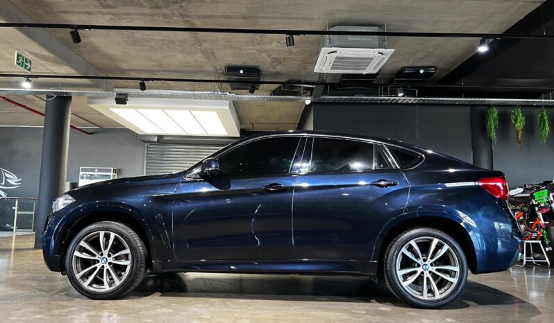 
								2015 BMW X6 xDrive40d M Sport full									
