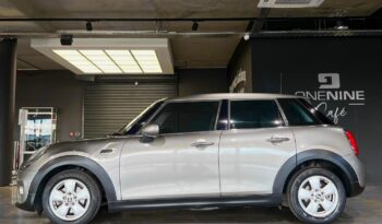 
									2019 MINI Hatch One Hatch 5-Door Auto full								