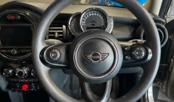 
									2019 MINI Hatch One Hatch 5-Door Auto full								