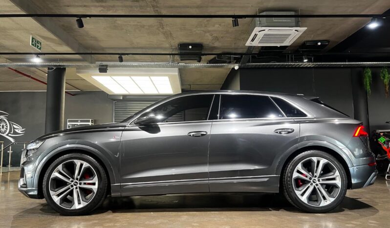 
								2023 Audi Q8 55TFSI Quattro full									