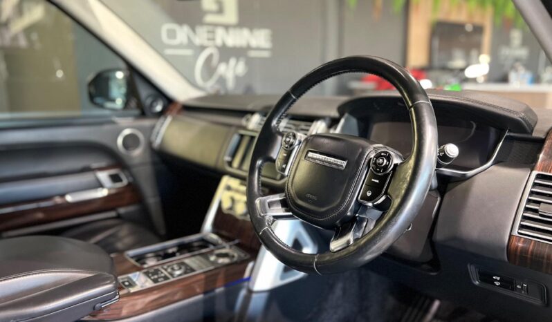 
								2014 Land Rover Range Rover Vogue SE Supercharged full									