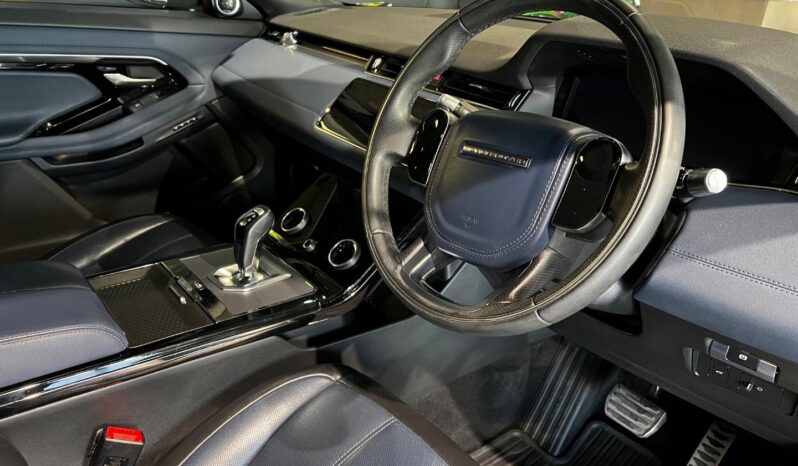 
								2019 Land Rover Range Rover Evoque D180 R-Dynamic SE full									