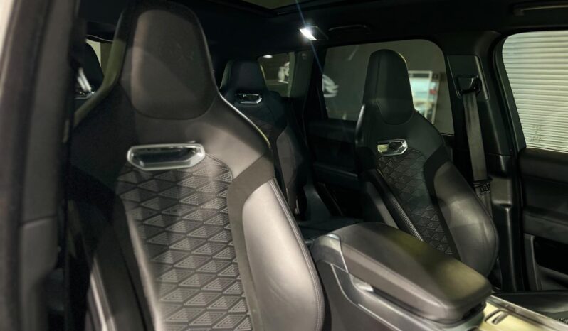 
								2020 Land Rover Range Rover Sport SVR full									