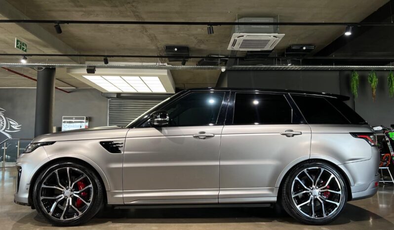 
								2020 Land Rover Range Rover Sport SVR full									
