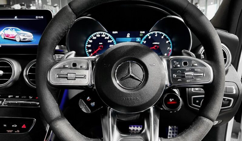 
								2019 Mercedes-AMG C-Class C63 S full									