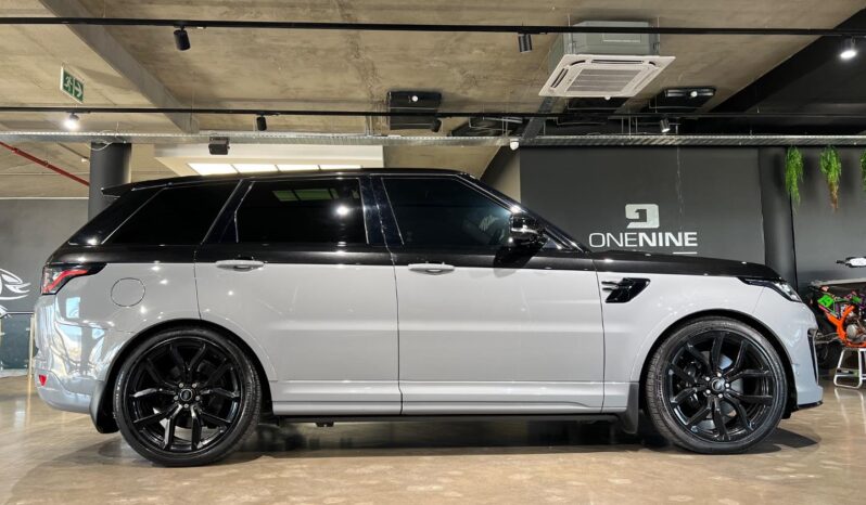 
								2022 Land Rover Range Rover Sport SVR full									