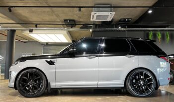 
									2022 Land Rover Range Rover Sport SVR full								