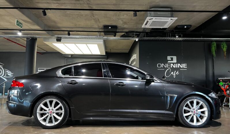 
								2015 Jaguar XF 2.2D Premium Luxury full									