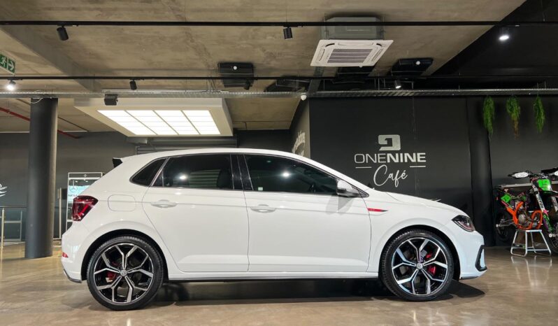 
								2022 Volkswagen Polo GTI full									