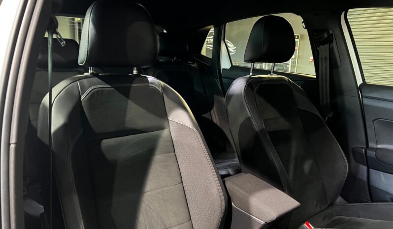 
								2022 Volkswagen Polo GTI full									
