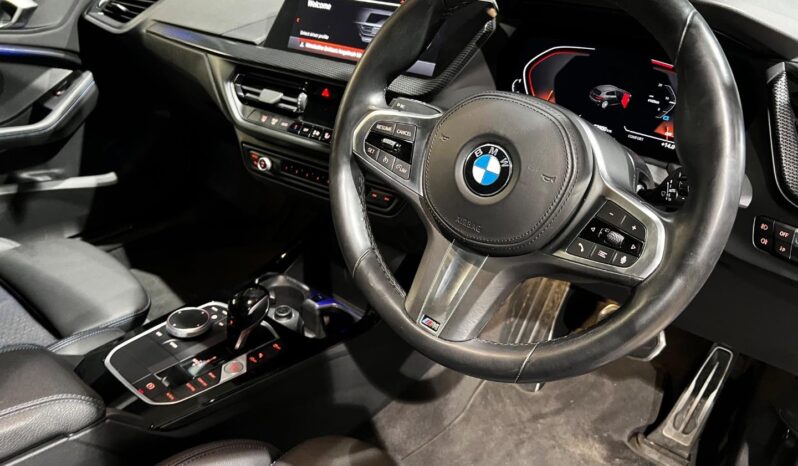 
								2023 BMW 1 Series 118i Mzansi Edition full									