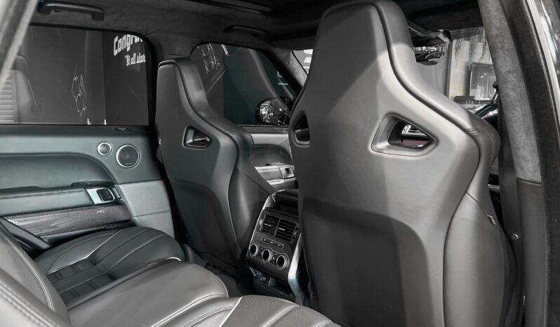 
								2017 Land Rover Range Rover Sport SVR full									