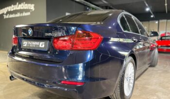 
									2013 BMW 3 Series 320i Luxury Auto full								