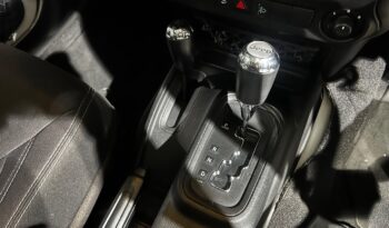 
									2013 Jeep Wrangler Unlimited 3.6L Sahara full								