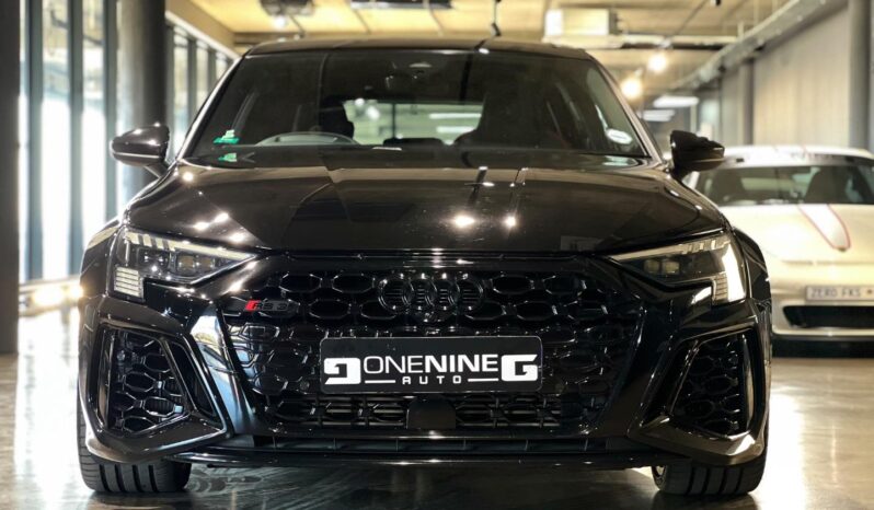 
								2022 Audi RS3 Sportback Quattro full									