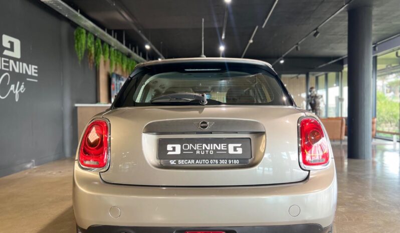 
								2019 MINI Hatch Cooper Hatch 5-Door Auto full									