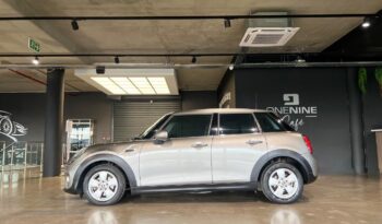 
									2019 MINI Hatch Cooper Hatch 5-Door Auto full								