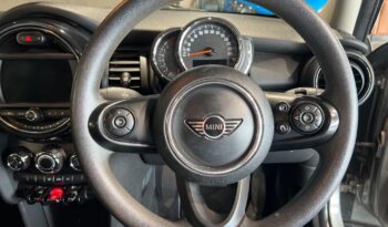 
									2019 MINI Hatch Cooper Hatch 5-Door Auto full								