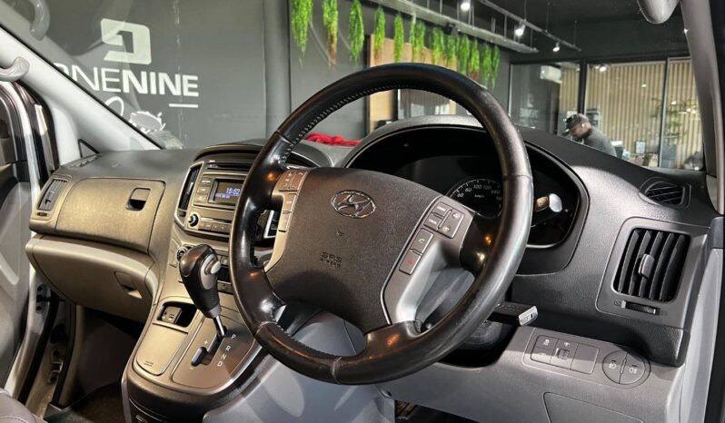 
								2017 Hyundai H-1 2.5 CRDI ELITE Auto  9-Seater full									