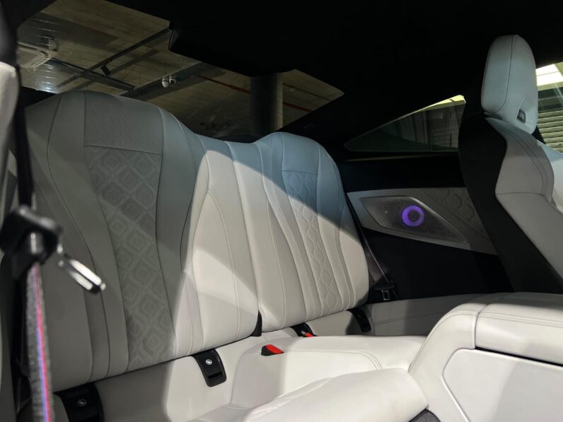 2020 BMW M8 Competition Coupe full