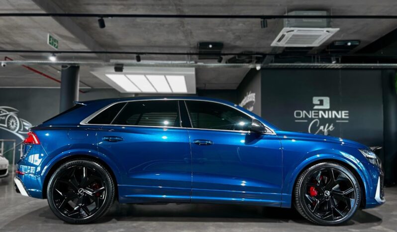 
								2021 Audi RSQ8 Quattro full									