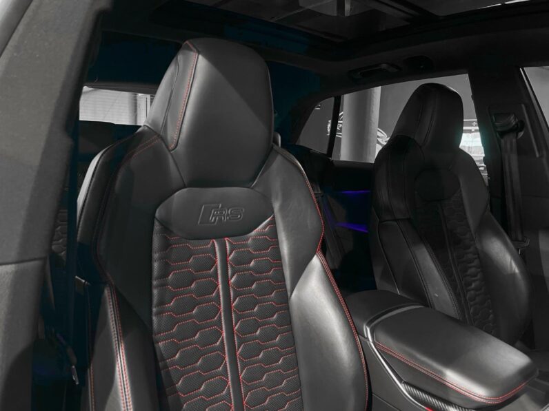 
								2021 Audi RSQ8 Quattro full									