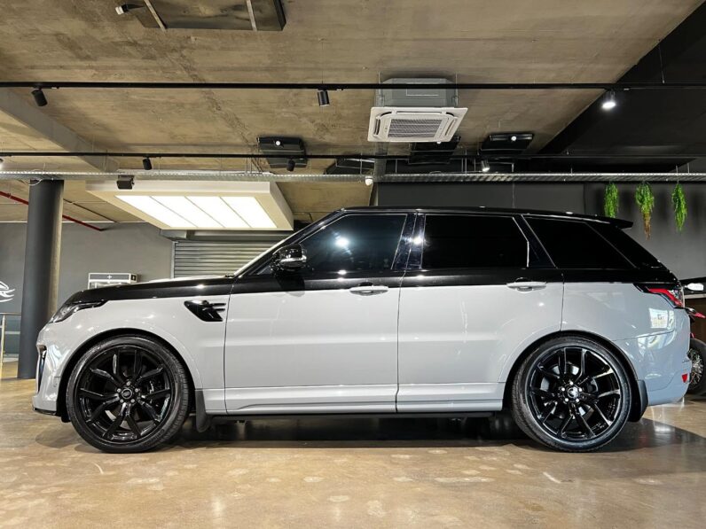 
								2022 Land Rover Range Rover Sport SVR full									