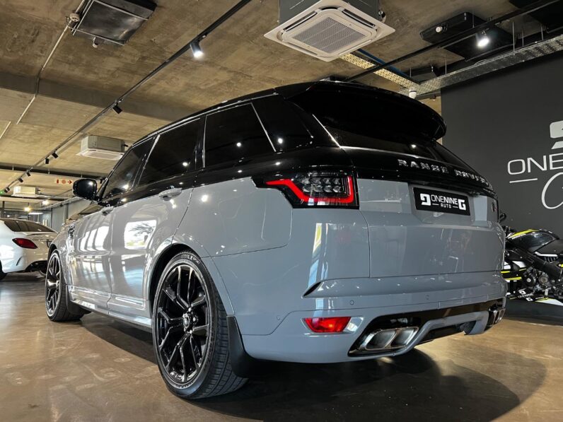 
								2022 Land Rover Range Rover Sport SVR full									
