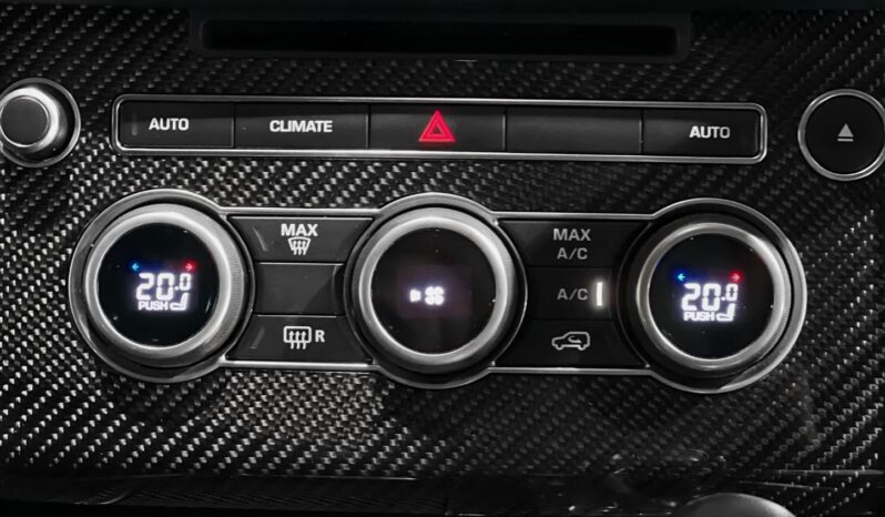 
								2017 Land Rover Range Rover Sport SVR full									
